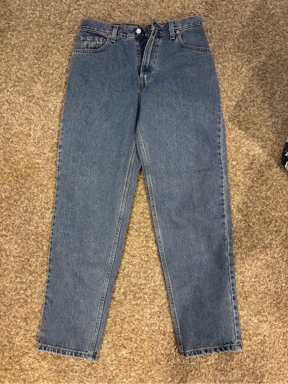 550 LEVI’S JEANS